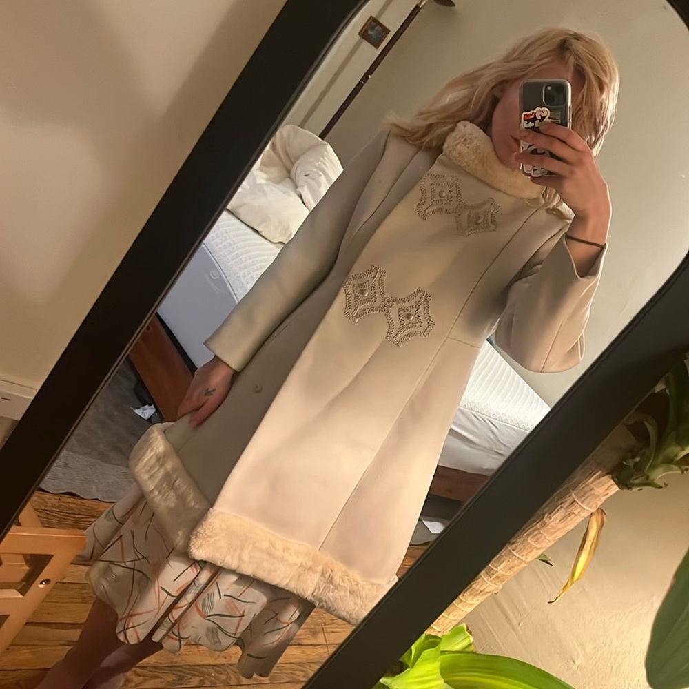 Vintage Fur Coat - Picture 5 of 7